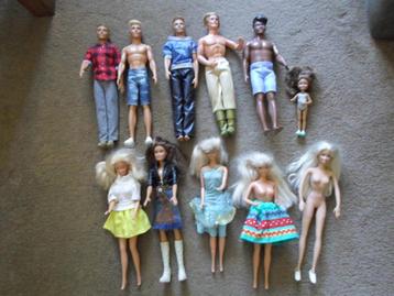 Barbie,s      11    voor    30    euro.  beschikbaar voor biedingen