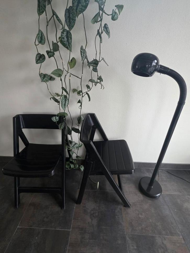 Flair Plaisir vintage design klapstoelen jaren 70 zwart, Huis en Inrichting, Stoelen, Gebruikt, Twee, Kunststof, Zwart, Ophalen of Verzenden