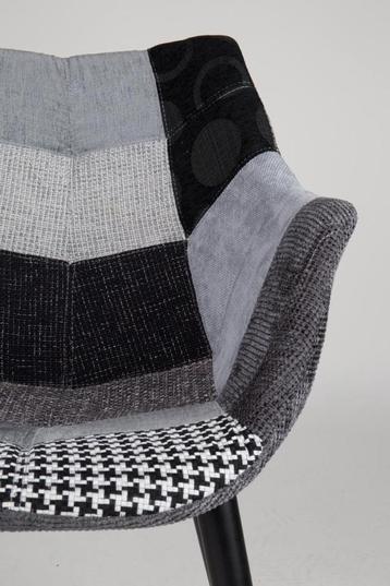 Gezocht: Zuiver Patchwork stoelen beschikbaar voor biedingen