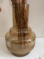 Vaas kare design bruin trapsgewijs model, Overige kleuren, Ophalen of Verzenden, Minder dan 50 cm, Glas
