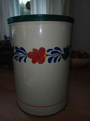 Retro Tomedo Voorraadbus / Trommel beschikbaar voor biedingen