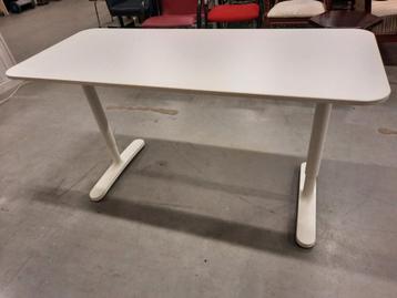 Ikea Bekant tafel/bureau 60x140 cm - afbeelding 3