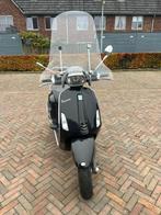 Vespa Sprint zwart, Fietsen en Brommers, Scooters | Vespa, Ophalen, Gebruikt, Maximaal 45 km/u, Vespa S