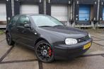 Volkswagen Golf 2.3 V5 Highline * Cruise * Clima *, Voorwielaandrijving, Gebruikt, Zwart, Zwart
