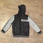 Jas maat 122/128, Kinderen en Baby's, Kinderkleding | Maat 122, Ophalen, Terstal, Zo goed als nieuw, Jongen