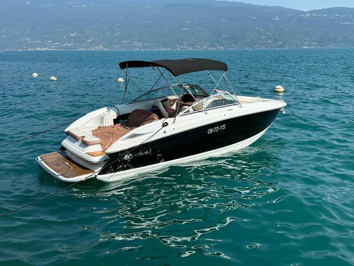 Cobalt 242 bowrider met trailer, zonnedek en vele extra’s, Watersport en Boten, Speedboten, Gebruikt, 6 meter of meer, Benzine