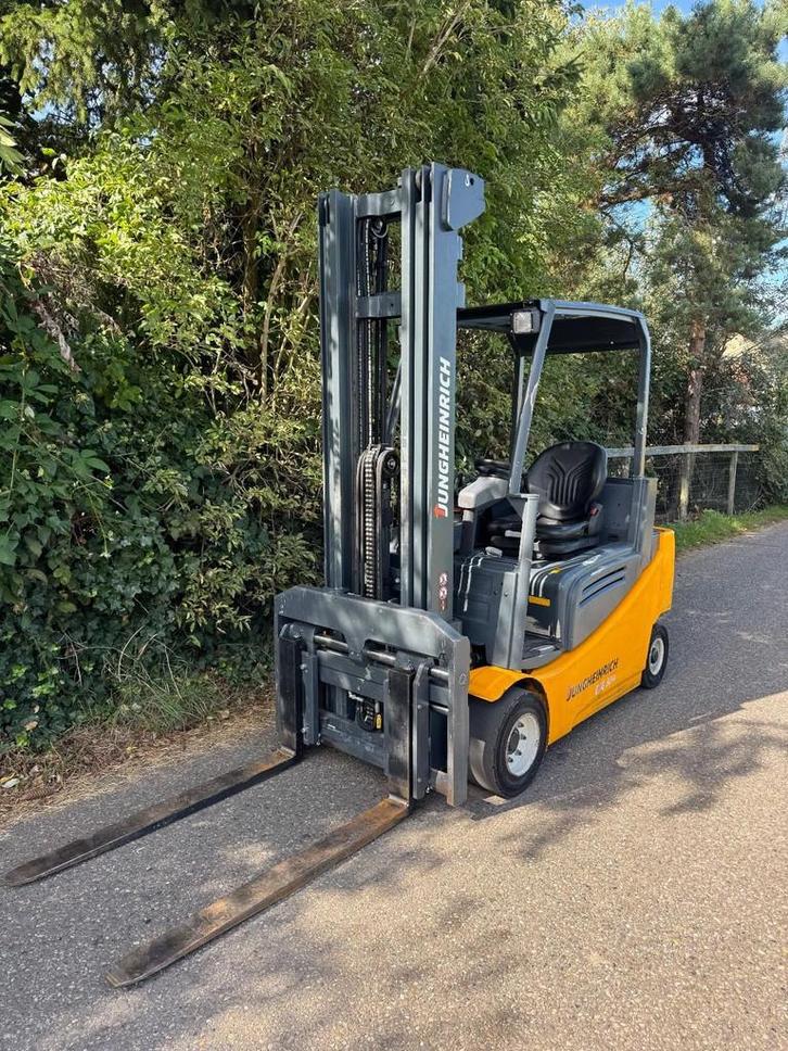 Jungheinrich EFG320 (bj 2014), Zakelijke goederen, Machines en Bouw | Heftrucks en Intern transport, Heftruck, Overige aandrijving