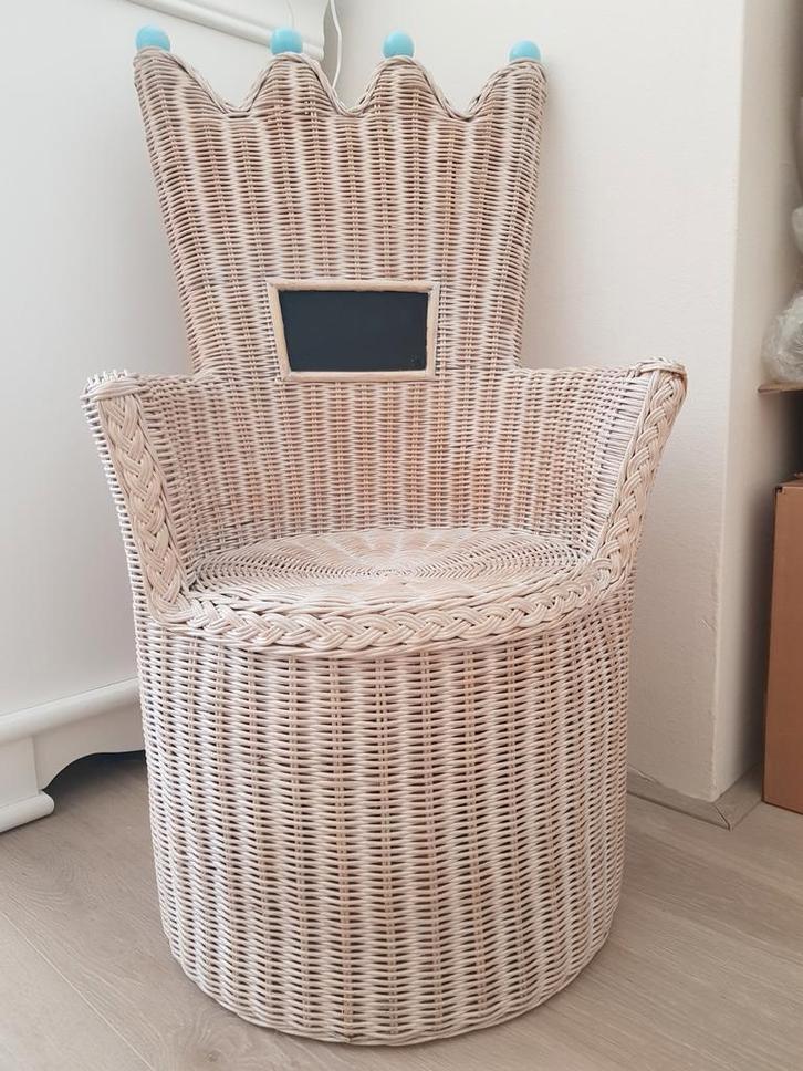 Uniek Kroon Stoeltje - Kinderstoel, Huis en Inrichting, Fauteuils, Gebruikt, Riet of Rotan, Minder dan 50 cm, Minder dan 75 cm