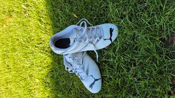Voetbalschoenen puma maat 39 beschikbaar voor biedingen
