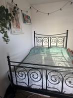 IKEA noresund bed - metalen frame met krullen, Huis en Inrichting, Ophalen, Gebruikt, Zwart, Tweepersoons
