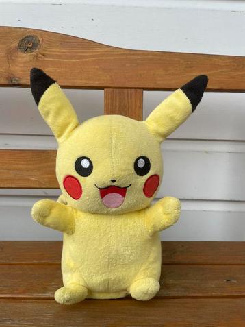 Pikachu Pokémon knuffel met licht en geluid | 25 cm beschikbaar voor biedingen