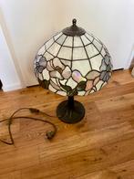 Prachtige Tiffany schemerlamp, Huis en Inrichting, Lampen | Tafellampen, Ophalen, Zo goed als nieuw, Glas, 50 tot 75 cm
