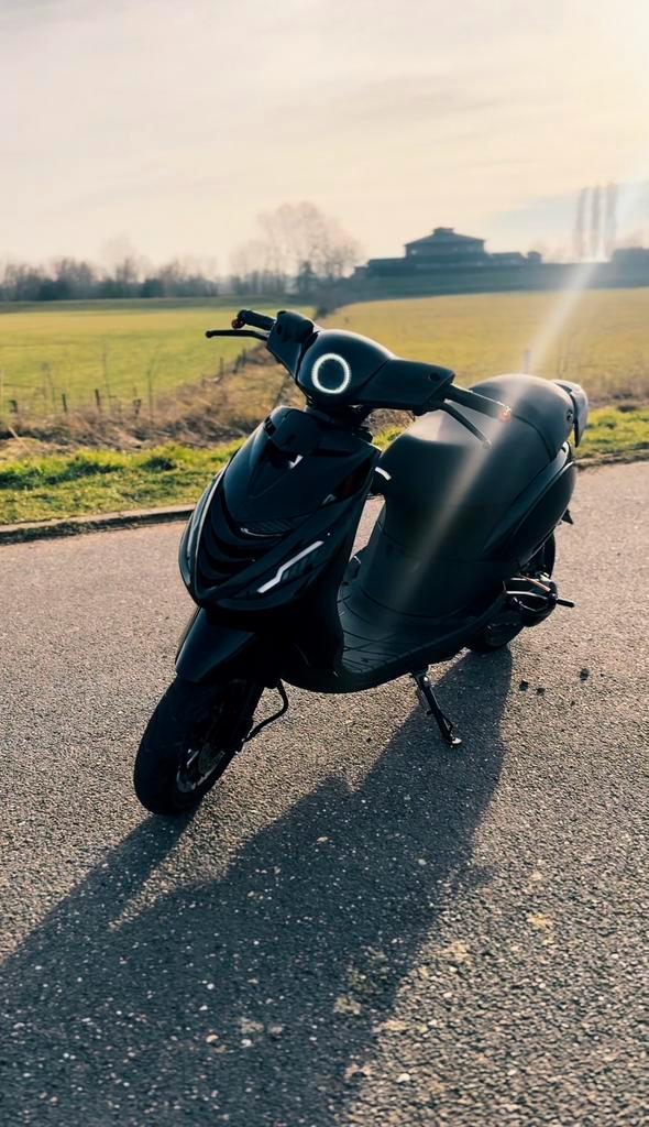 zip 125cc LC Gereviseerd ALLES NIEUW, Fietsen en Brommers, Scooters | Overige merken, Nieuw, Maximaal 45 km/u, Benzine, Ophalen