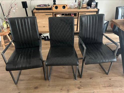 Eetkamerstoelen t.e.a.b. (6 stuks) dark grey. Juni beschik, Huis en Inrichting, Stoelen, Gebruikt, Vijf, Zes of meer stoelen, Grijs
