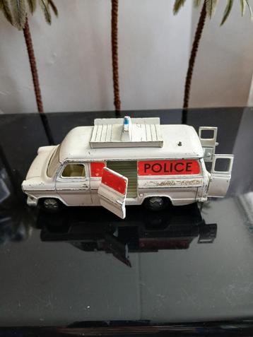 Ford Transit Police.  Dinky toys  beschikbaar voor biedingen