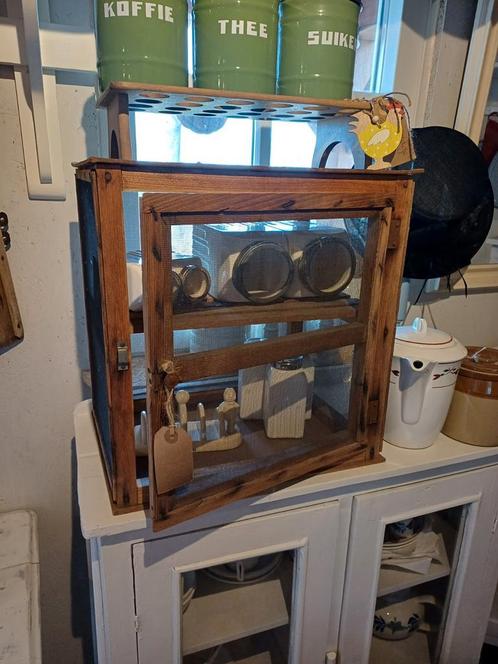 Brocante Tradioneel Vliegenkastje/Kaaskastje..🧈🧀, Antiek en Kunst, Antiek | Keukenbenodigdheden, Ophalen of Verzenden