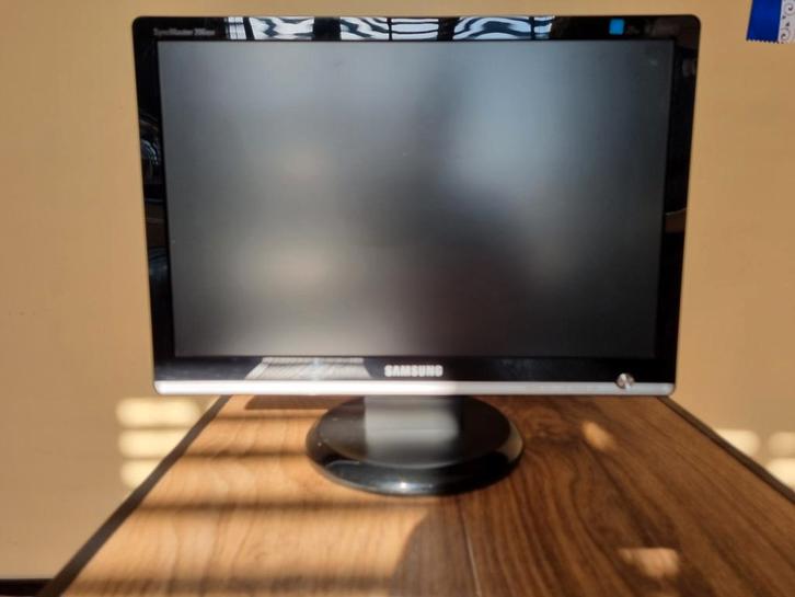 Samsung 206BW breedbeeld monitor - Nette staat, Computers en Software, Monitoren, Zo goed als nieuw, 60 Hz of minder, DVI, VGA