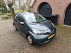 Toyota Aygo 1.0 12V Vvt-i 3DRS MMT 2005 Grijs, Auto's, Voorwielaandrijving, 4 stoelen, 68 pk, Handgeschakeld