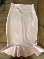 Pencil Ruffle Rok / Latex / Maat S, Kleding | Dames, Verzenden, Roze, Overige typen