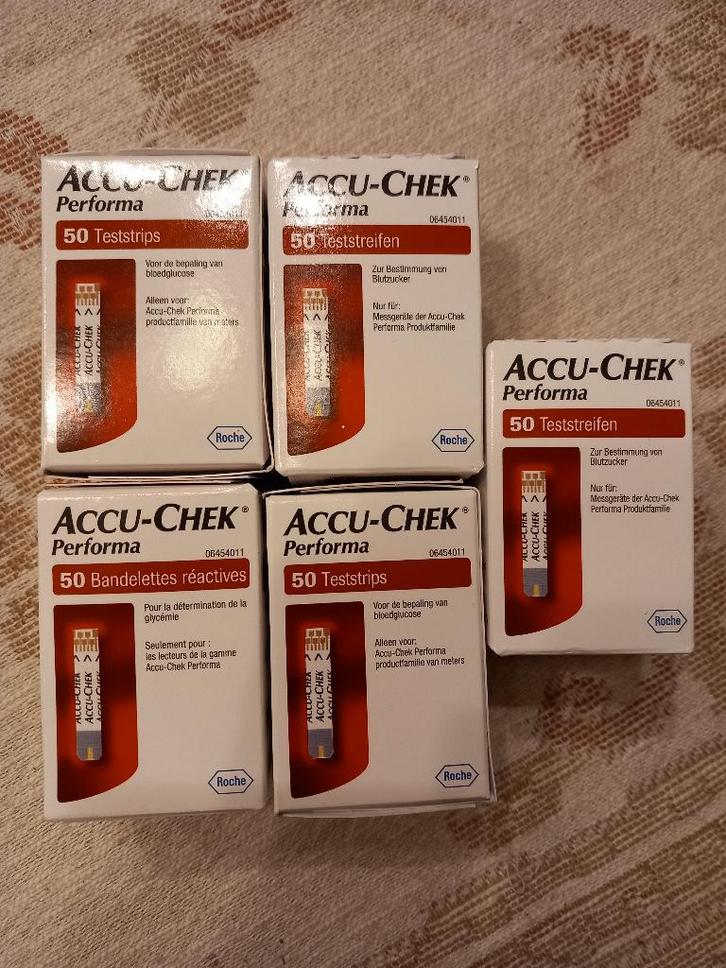 5 doosjes bloedglucose teststrips Accu-Check Performa, Diversen, Verpleegmiddelen, Nieuw, Ophalen of Verzenden