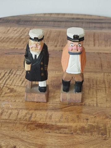 2x Vintage Handgesneden/Handgeschilderde “old salt” figuren beschikbaar voor biedingen