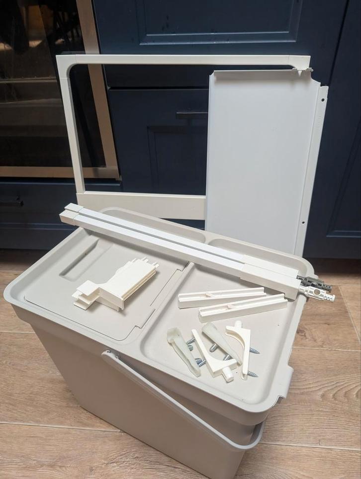 IKEA HÅLLBAR Afvalsorteerbak Frame + deel van MAXIMERA Lade, Huis en Inrichting, Keuken | Keukenelementen, Zo goed als nieuw, Minder dan 100 cm