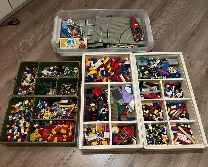 Grote hoeveelheid LEGO (Friends, Creator, City en vintage), Kinderen en Baby's, Speelgoed | Duplo en Lego, Gebruikt, Lego, Losse stenen