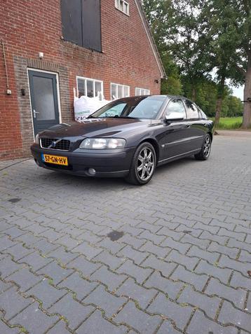 Volvo S60 2.4 140PK 2001 Grijs beschikbaar voor biedingen