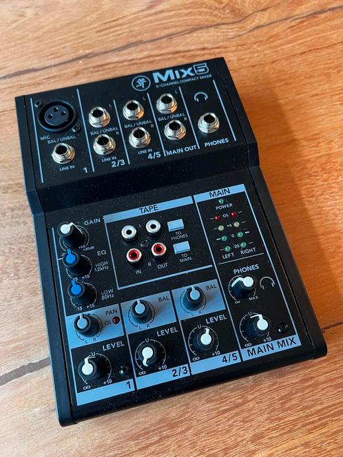 Mackie Mix5 Mengpaneel, Muziek en Instrumenten, Mengpanelen, Gebruikt, 5 tot 10 kanalen, Microfooningang, Ophalen of Verzenden