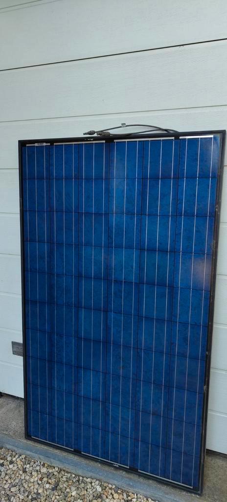 Zonnepanelen 235 watt 37 volt / per stuk € 27,50, Doe-het-zelf en Verbouw, Elektra en Kabels, Ophalen of Verzenden