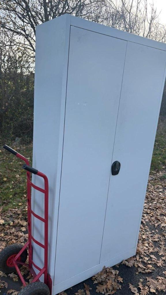 Draaideurkast archiefkast stalen kast, Huis en Inrichting, Kasten | Roldeurkasten en Archiefkasten, Gebruikt, Minder dan 100 cm