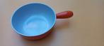 Le Creuset caquelon kaasfonduepan 22 cm oranje goed, Huis en Inrichting, Keuken | Potten en Pannen, Kookpan of Snelkookpan, Gietijzer