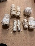 Resten macramé garen, gebroken wit, Hobby en Vrije tijd, Breien en Haken, Ophalen of Verzenden, Zo goed als nieuw, Breien of Haken