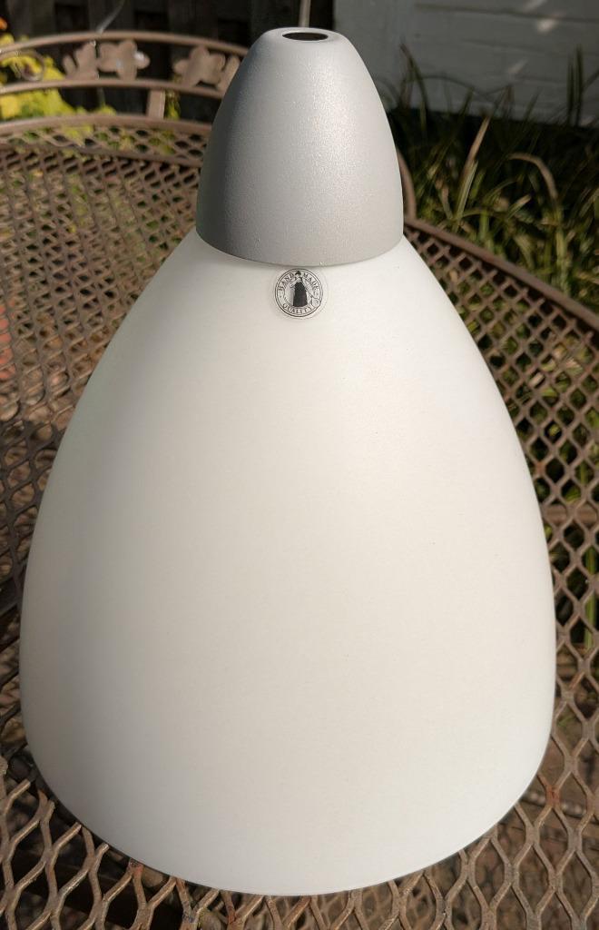 Melkwitte glazen hanglamp, Huis en Inrichting, Lampen | Hanglampen, Zo goed als nieuw, Minder dan 50 cm, Glas, Ophalen of Verzenden