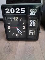 Retro Flipover Dementie Klok - Zwart 33x30 cm, Ophalen of Verzenden, Gebruikt, Digitaal, Wekker of Tafelklok