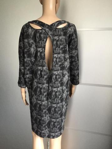 D71 Nieuw Selected Femme: maat XS/S=34/36 jurk jurkje grijs beschikbaar voor biedingen