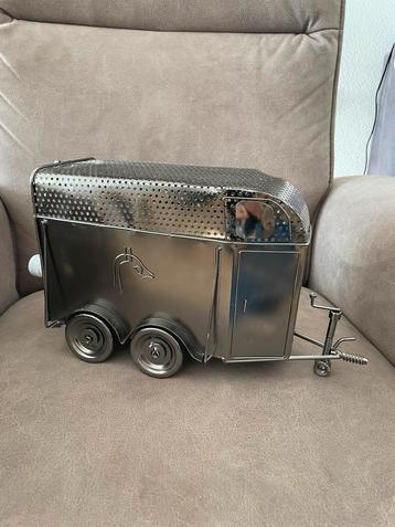 Wijnrek model paarden trailer beschikbaar voor biedingen