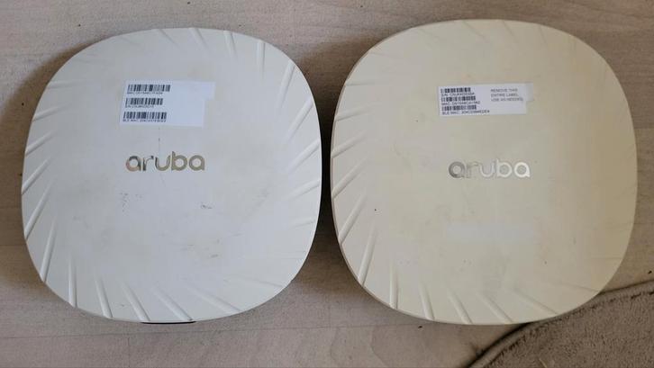 2x Aruba AP-515 RW, Computers en Software, Accesspoints, Gebruikt, Ophalen of Verzenden