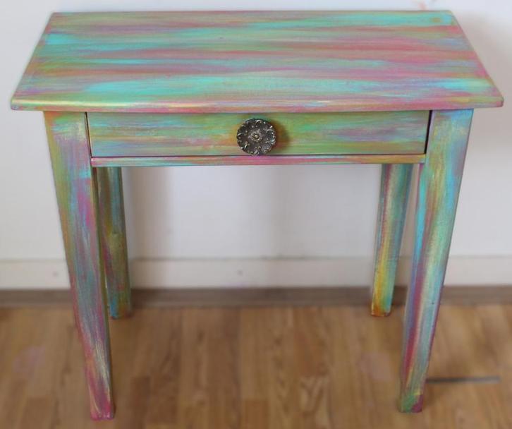 Een regenboog tafeltje met lade, bijzettafel, sidetable, Huis en Inrichting, Tafels | Eettafels, Zo goed als nieuw, 50 tot 100 cm
