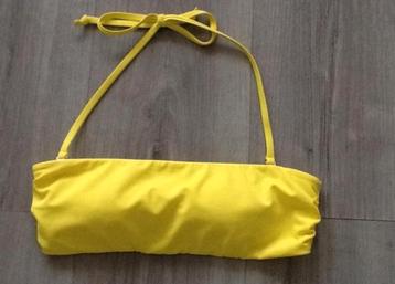 Gele of zwarte bikini top maat 38 beschikbaar voor biedingen