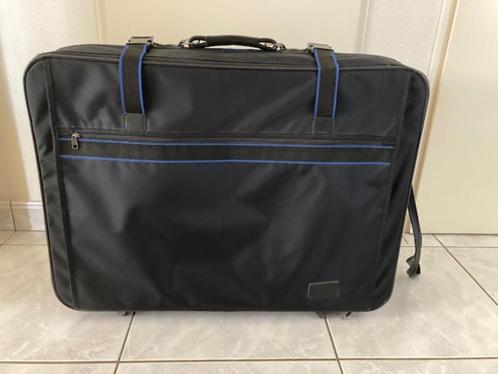 koffer reiskoffer, Sieraden, Tassen en Uiterlijk, Koffers, Zo goed als nieuw, Zacht kunststof, 70 cm of meer, Wieltjes, Ophalen of Verzenden