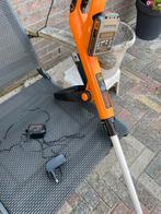 Black & Decker grastrimmer met lader en accu, Tuin en Terras, Grastrimmers, Ophalen, Gebruikt, Black & Decker, 10 tot 30 cm