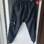 Zwarte Cargo Broek - Nieuwstaat L, Kleding | Heren, Maat 52/54 (L), Zwart, Ophalen of Verzenden, Zo goed als nieuw