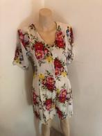 Vintage gebloemde playsuit, Kleding | Dames, Jumpsuits, Maat 38/40 (M), Zo goed als nieuw, Verzenden, Overige kleuren