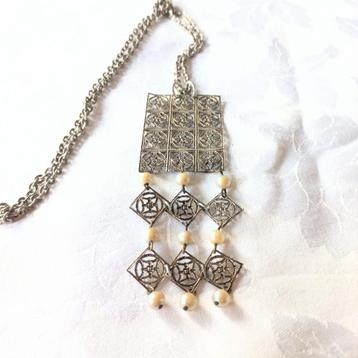 vintage seventies zilverkleurige ketting boho/hippie beschikbaar voor biedingen