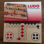 houten kistje met Ludo (mens-erger-je-niet) en backgammon, Hobby en Vrije tijd, Gezelschapsspellen | Bordspellen, Een of twee spelers