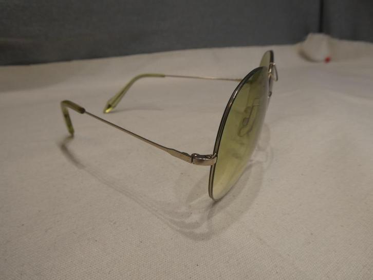 Vintage Victoria Beckham zonnebril/montuur, Sieraden, Tassen en Uiterlijk, Zonnebrillen en Brillen | Dames, Gebruikt, Zonnebril