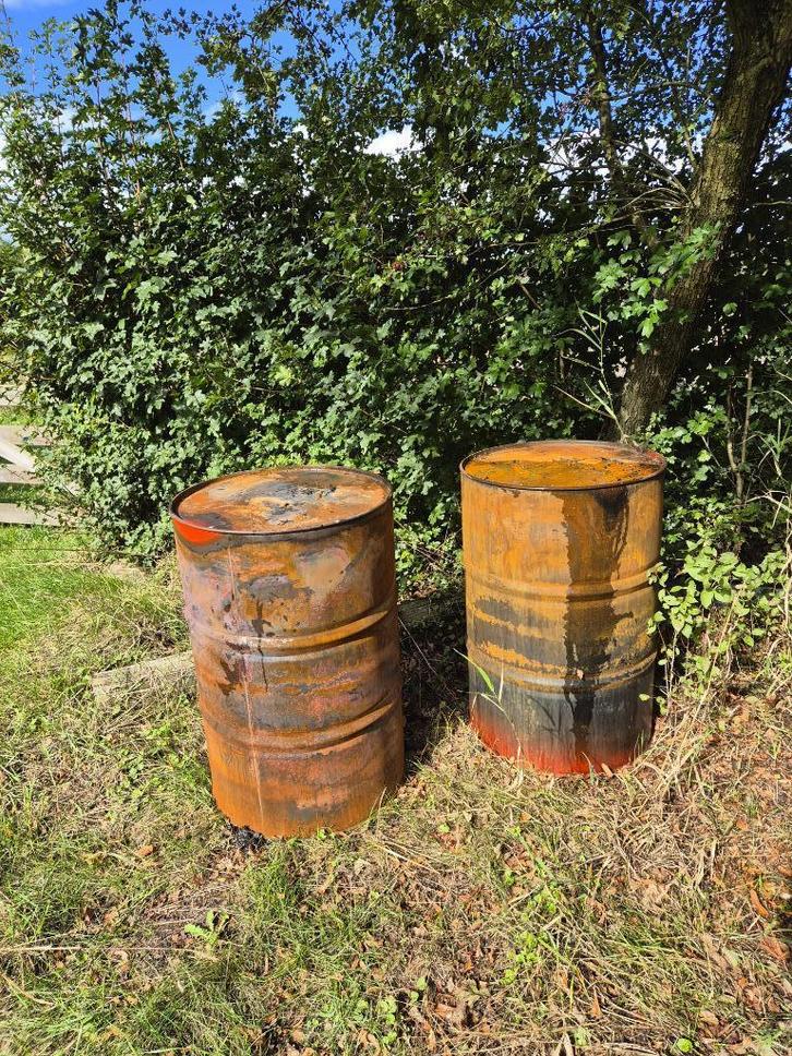 Tweemaal Vuurton 1 gebruikt  Ø58 cm  H 90 cm   200 liter, Tuin en Terras, Vuurkorven, Gebruikt, Vuurton, Ophalen