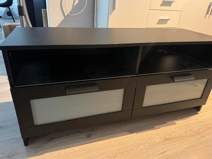 Zwarte TV Meubel - Brimnes, Huis en Inrichting, Kasten | Televisiemeubels, Gebruikt, Minder dan 100 cm, 100 tot 150 cm, 50 tot 75 cm