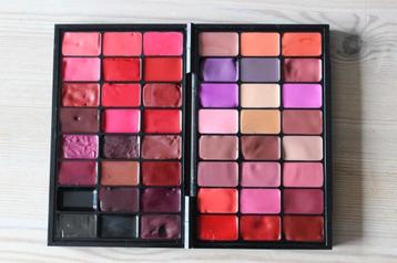 Lipstick palette - Zelf samengesteld beschikbaar voor biedingen